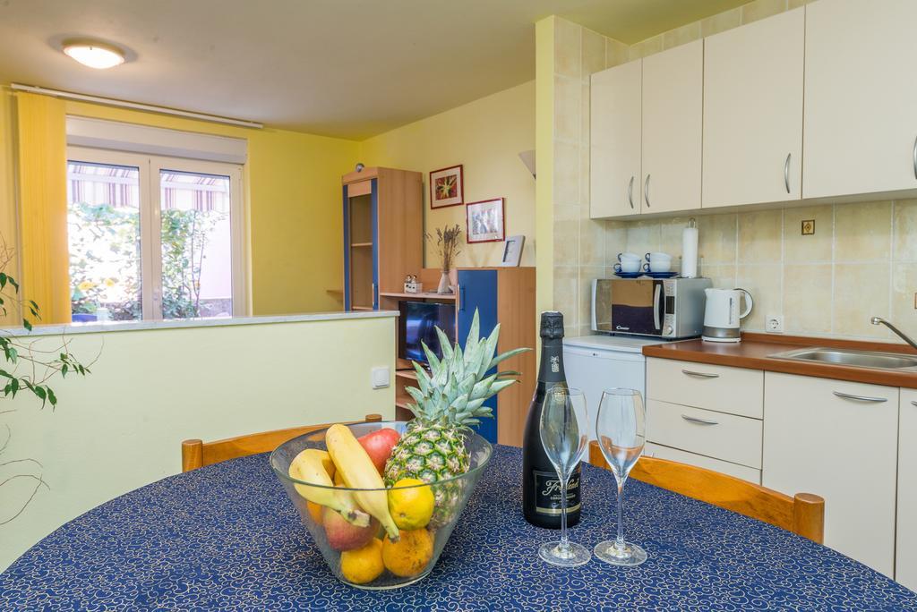 Apartment Stipic Petrcane Bagian luar foto